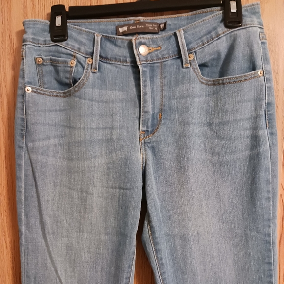 Levi's Demi Curve Jeans - Picture 2 of 5